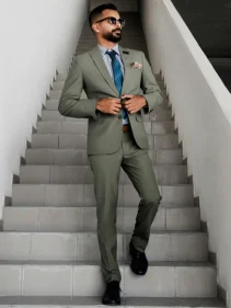 Trajes e acessórios masculinos